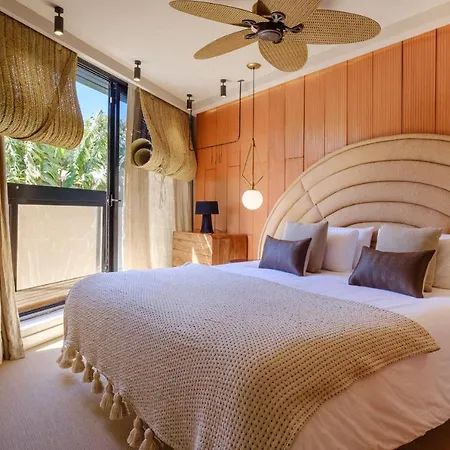11 Homes Apartment *