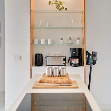 11 Homes Apartment *